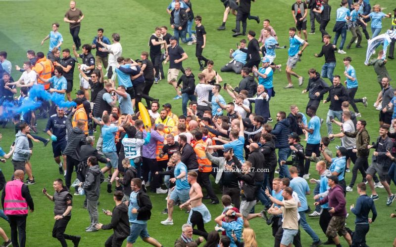 Man City bị phạt 