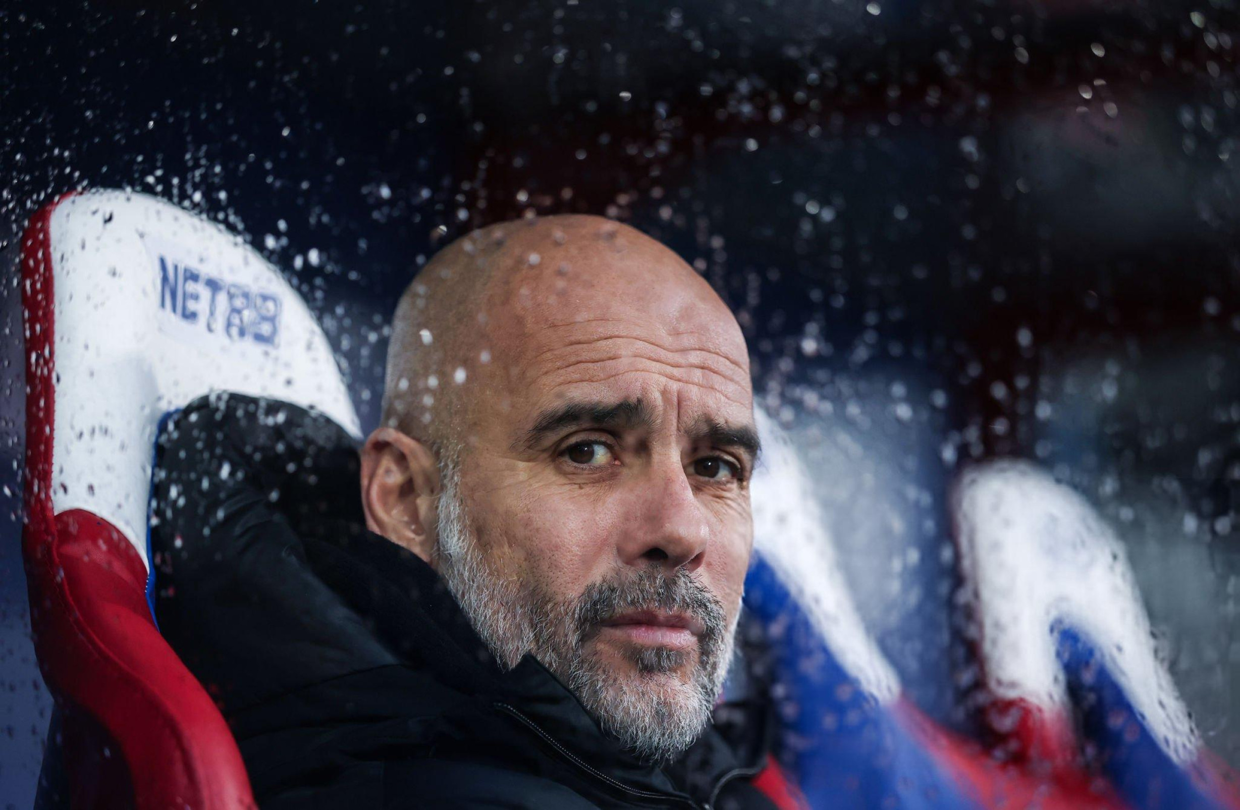 Trận derby Manchester Man United tìm kiếm lợi thế trước Man City chìm trong khủng hoảng