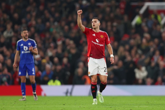 HLV Amorim bật mí vị trí tương lai của Diogo Dalot tại Manchester United