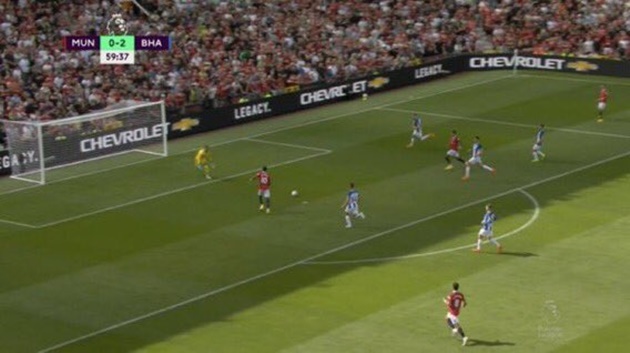 Rashford đã không thể ghi bàn trong tình huống này 