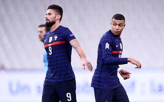 Giroud và Mbappe