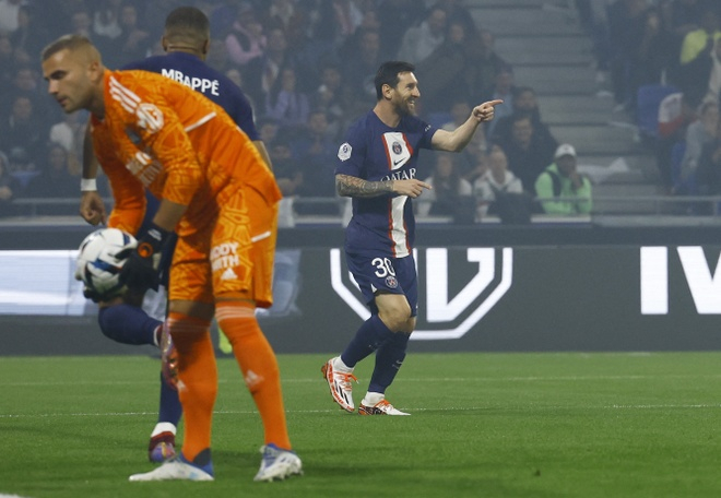 Messi tiếp tục lập công để giúp PSG giữ vững đỉnh BXH Ligue 1