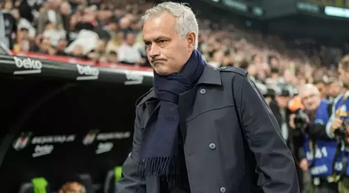 José Mourinho nhận lời đề nghị 5 triệu bảng của Wolves