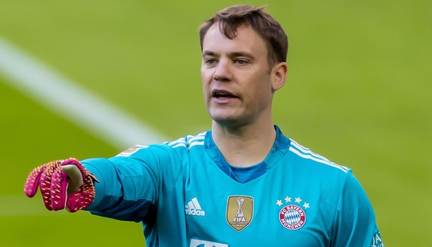 Sự sa sút phong độ của Manuel Neuer và lời cảnh báo về tương lai tại Bayern Munich