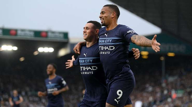 Man City lấy lại ngôi đầu bảng Ngoại Hạng Anh Man City lấy lại ngôi đầu bảng Ngoại Hạng Anh