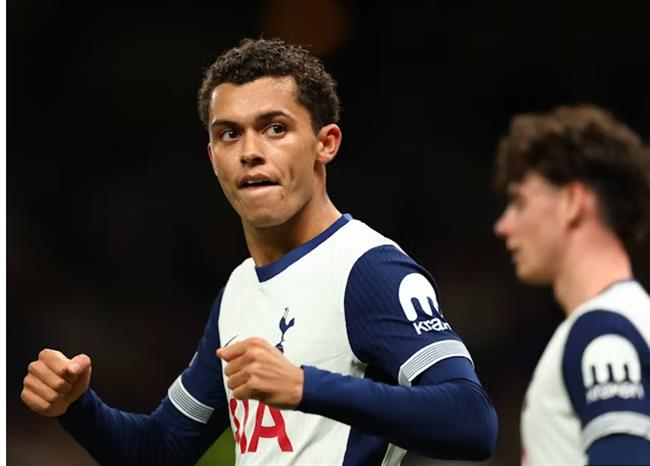 Tottenham Sẵn Sàng Vượt Qua Crystal Palace Tệ Hại Để Tiến Vào Top 4