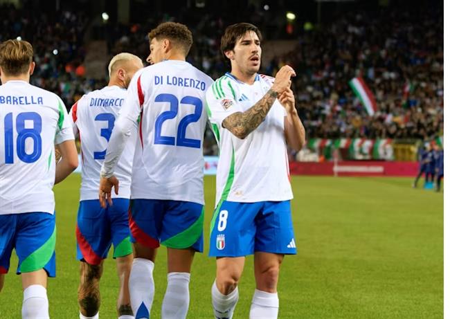 Tranh tài đỉnh cao Italia và Pháp đối đầu trong trận cầu quyết liệt