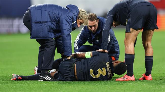 Cuộc đụng độ giữa Juventus trẻ và Lazio đang thăng hoa trong trận cầu hứa hẹn đầy kịch tính