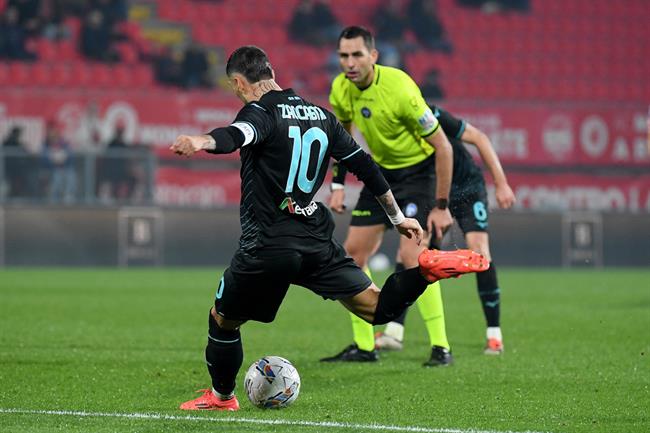 Cuộc đụng độ cân sức giữa Lazio và Bologna trong cuộc đua Scudetto