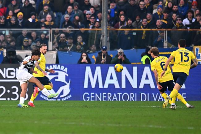 Đại Chiến Siêu Cúp Ý Lazio Chạm Trán Napoli Trong Trận Đấu Cân Kẻ Trống Lồng