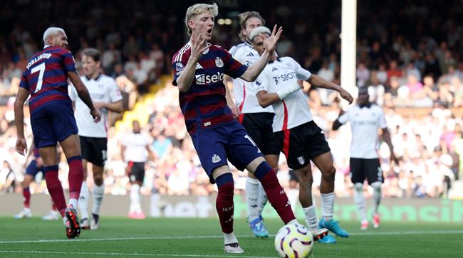 Newcastle vs Man City: Chim Chích Chòe có ngăn chặn được sức mạnh của nhà ĐKVĐ?