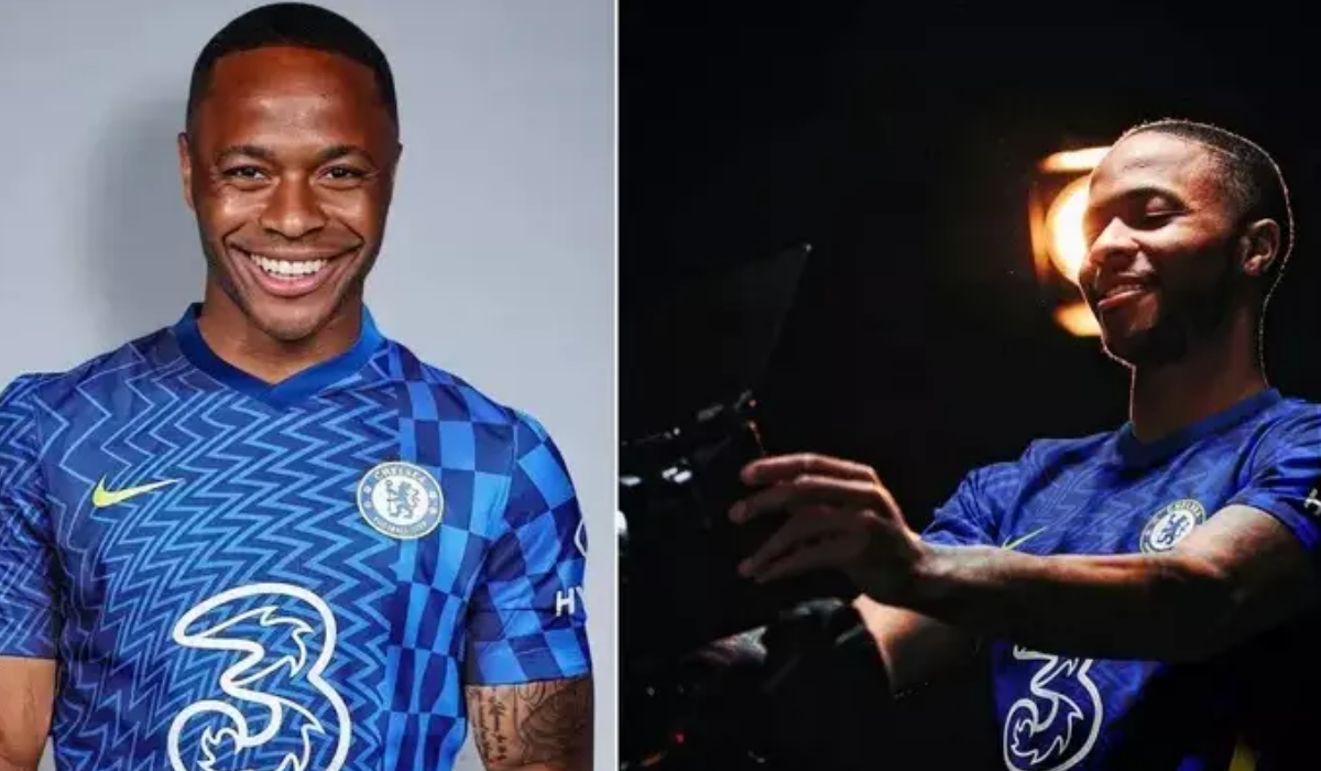 Sterling sẽ khoác áo Chelsea bắt đầu từ mùa giải năm nay Sterling sẽ khoác áo Chelsea bắt đầu từ mùa giải năm nay