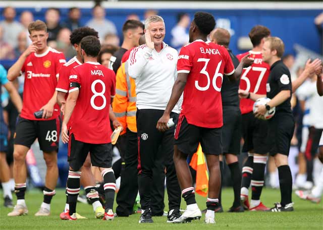 9 cầu thủ MU dương tính với COVID-19