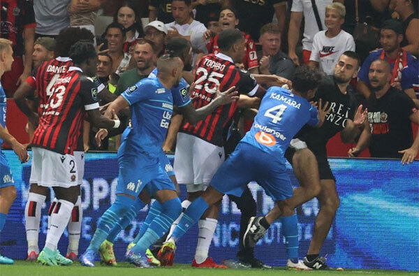 Cuộc hỗn chiến giữa Nice vs Marseille