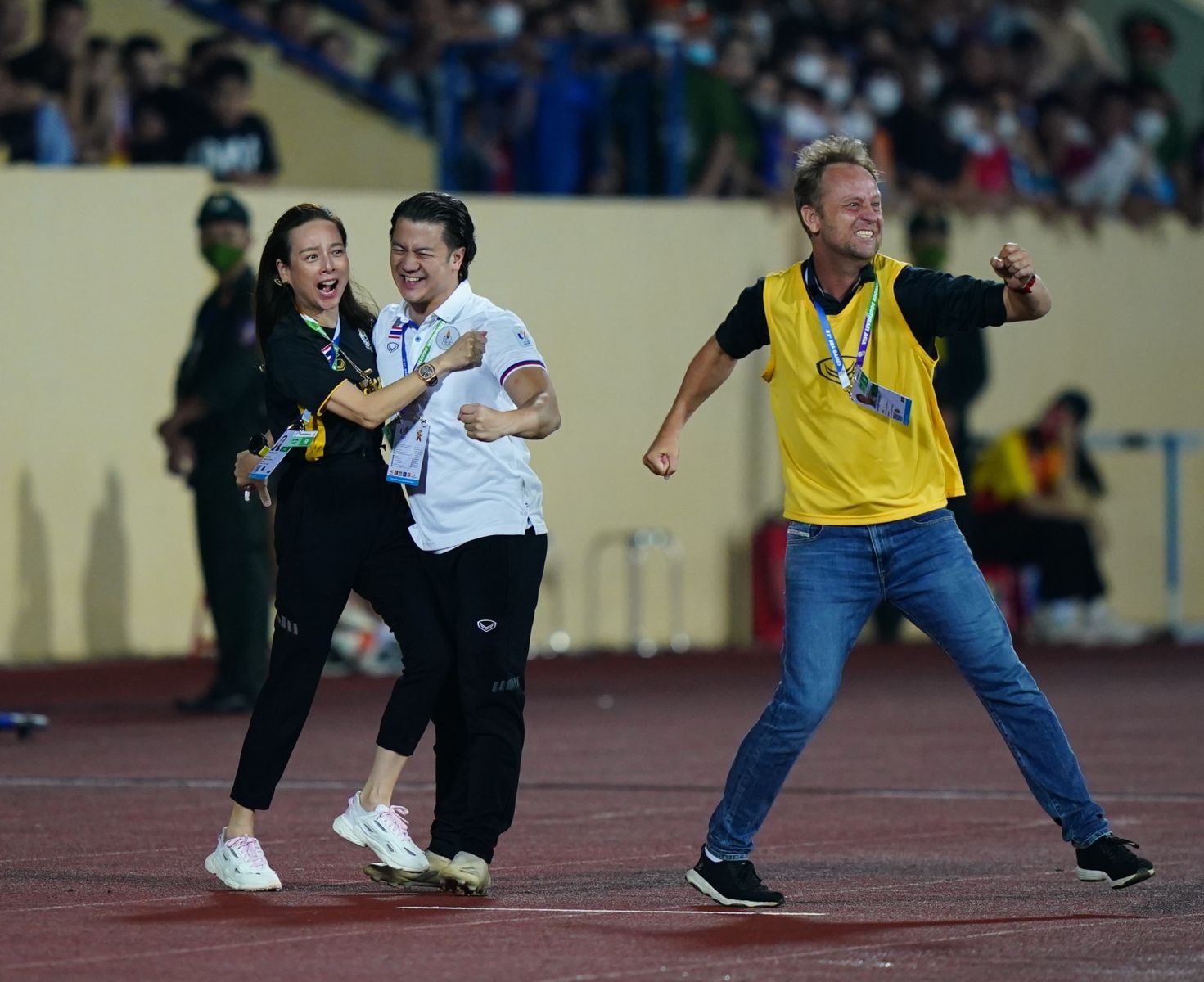 Madam Pang U23 Thái Lan