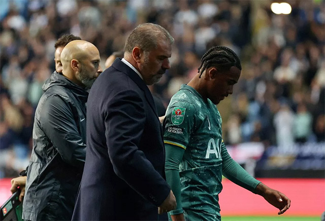 Bóng đá Anh: Tottenham “sục sôi” vì nội gián rò rỉ thông tin