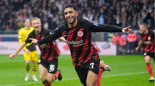 Omar Marmoush Tiền đạo đa năng gây bão Bundesliga, sẵn sàng chinh phục Premier League