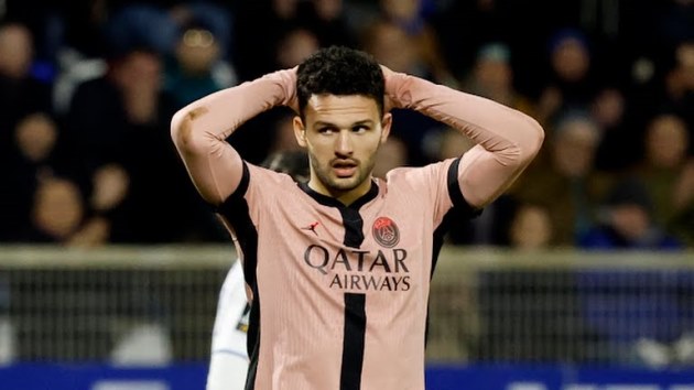 PSG Sang Nhà Auxerre Bế Tắc, Hàng Công Tiếp Tục Vấn Đề