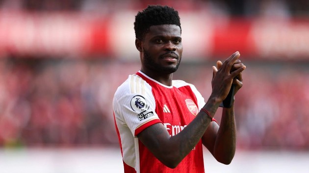 Chuyển nhượng sôi động Arsenal đau đầu với Partey, Man United dựa vào dàn sao trẻ