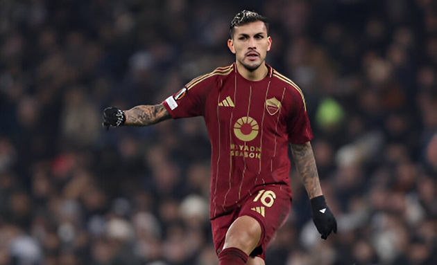 AS Roma thể hiện tinh thần chiến đấu tuyệt vời trước Tottenham, Paredes ca ngợi sự tiến bộ của đội bóng