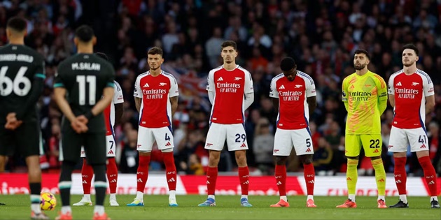 Zubimendi nổi trội hơn Partey, lựa chọn dài hạn cho tuyến giữa Arsenal