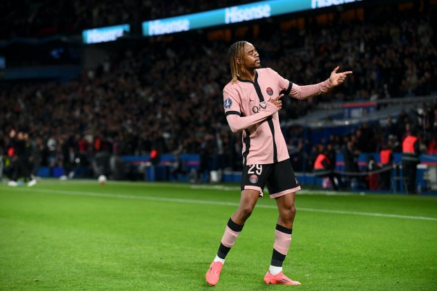 Paris Saint-Germain Thắng Lớn Nhờ Tài Năng Của Bradley Barcola