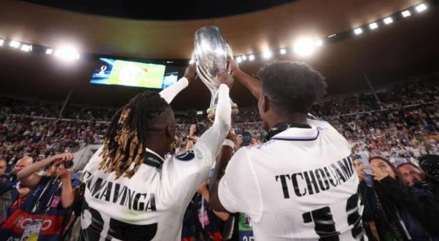 Real Madrid đau đầu tìm phương án thay thế Toni Kroos Eduardo Camavinga được ưu tiên