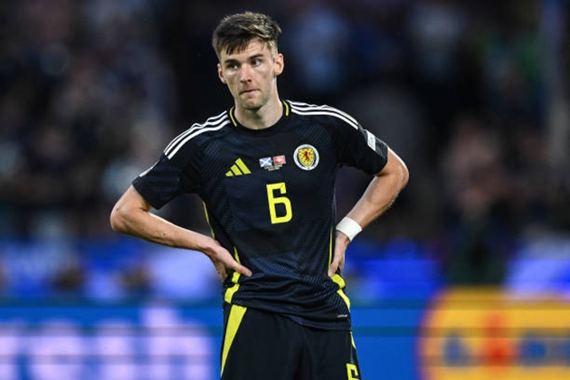 Kieran Tierney có thể trở lại Celtic trong kỳ chuyển nhượng tháng 1