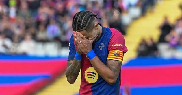Raphinha chỉ trích Barca, cam kết cải thiện sau thất bại đáng thất vọng