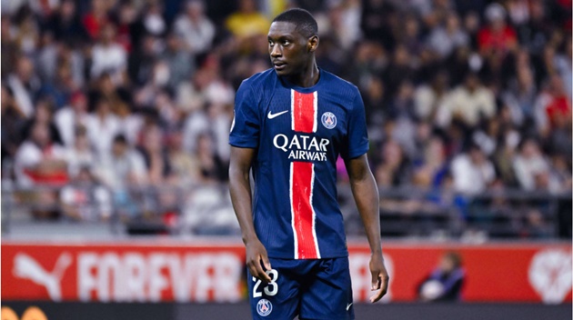 Kolo Muani được PSG giữ chân Juventus đắn đo lựa chọn