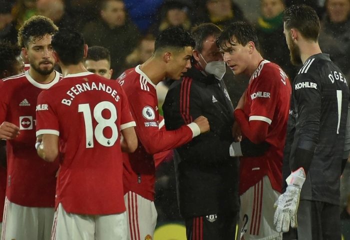 Norwich 0-1 Man United Victor Lindelof 