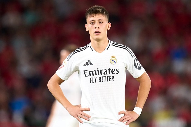 Arsenal Tăm Tia Tiền Vệ Trẻ Đang Lên của Real Madrid