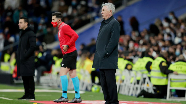 Carlo Ancelotti nhận mọi trách nhiệm sau trận thua của Real Madrid trước Barca 