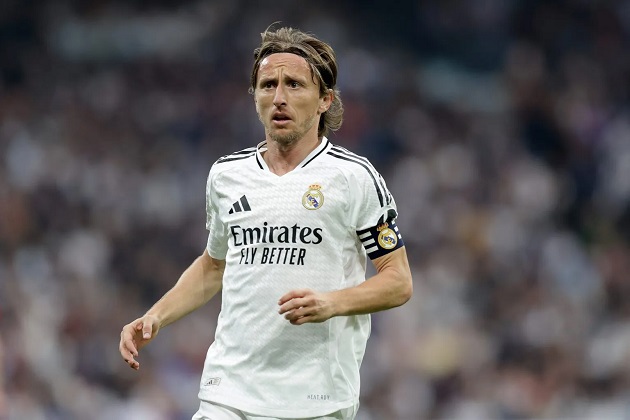 Sự Bất Quyết của Luka Modric Khoảng Trống của Kroos, Dinamo Zagreb và Những Lựa Chọn Còn Lại