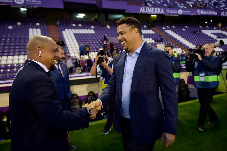 Theo thông tin từ truyền thông, Real Madrid hiện đang chi trả số tiền khoảng 860 nghìn bảng mỗi năm cho Ronaldo de Lima mà không cần phải ký bất cứ một bản hợp đồng nào.