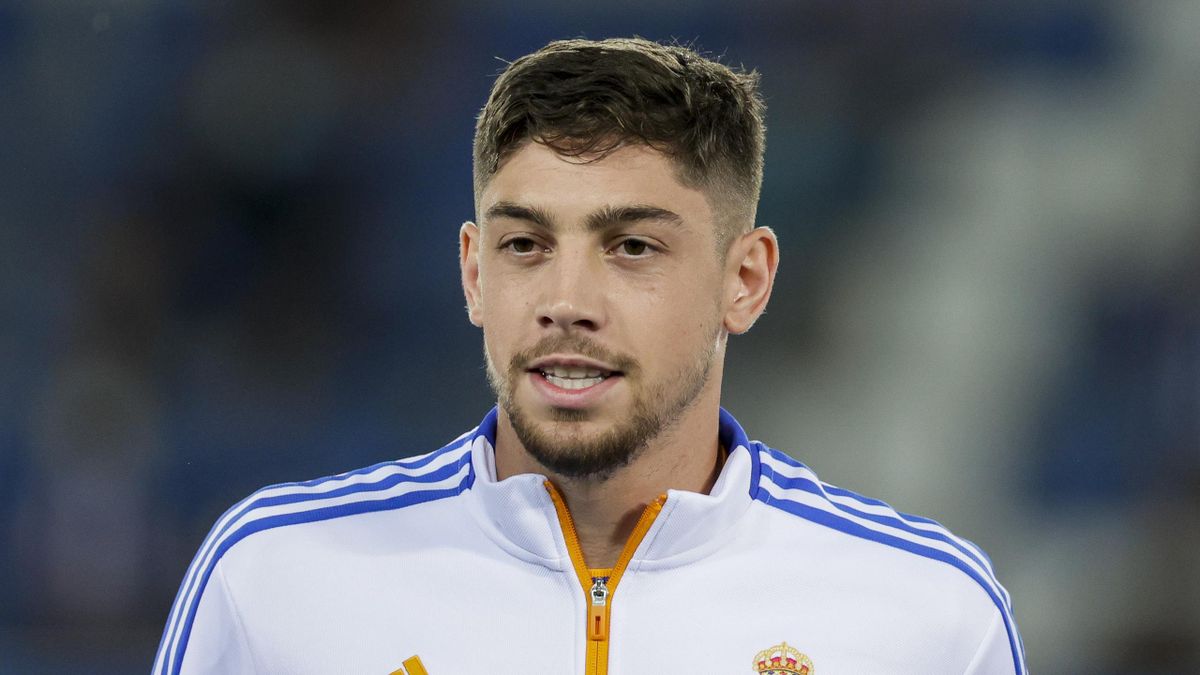 Real Madrid từ chối đề nghị mua Valverde của Man United 