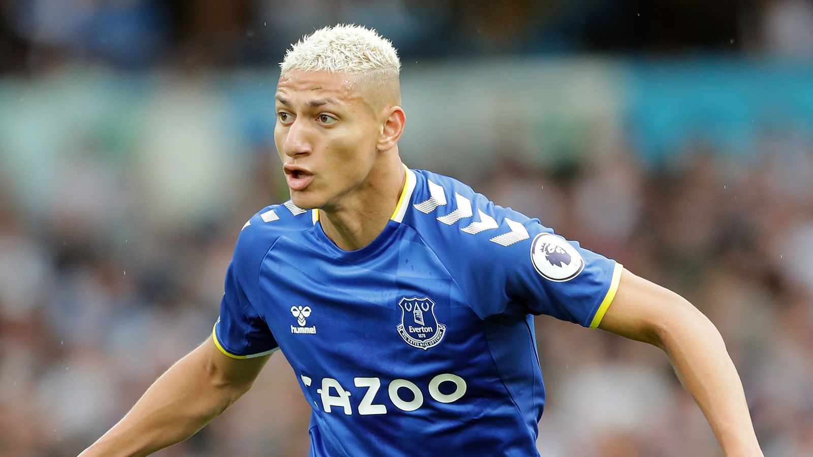 Everton cần bán Richarlison