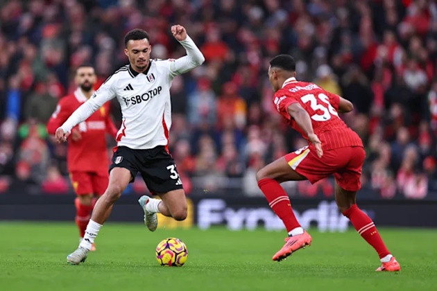Premier League Nóng Bỏng Những Bất Ngờ Và Cuộc Bứt Phá Mới