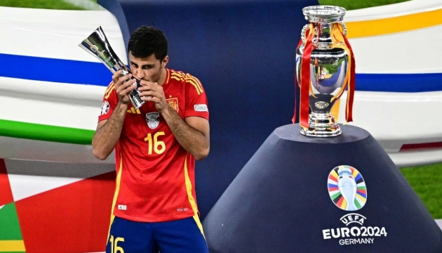 EURO 2024: Bệ Phóng Chiến Thắng Cho Rodri Và Lamine Yamal Tại Quả Bóng Vàng 2024