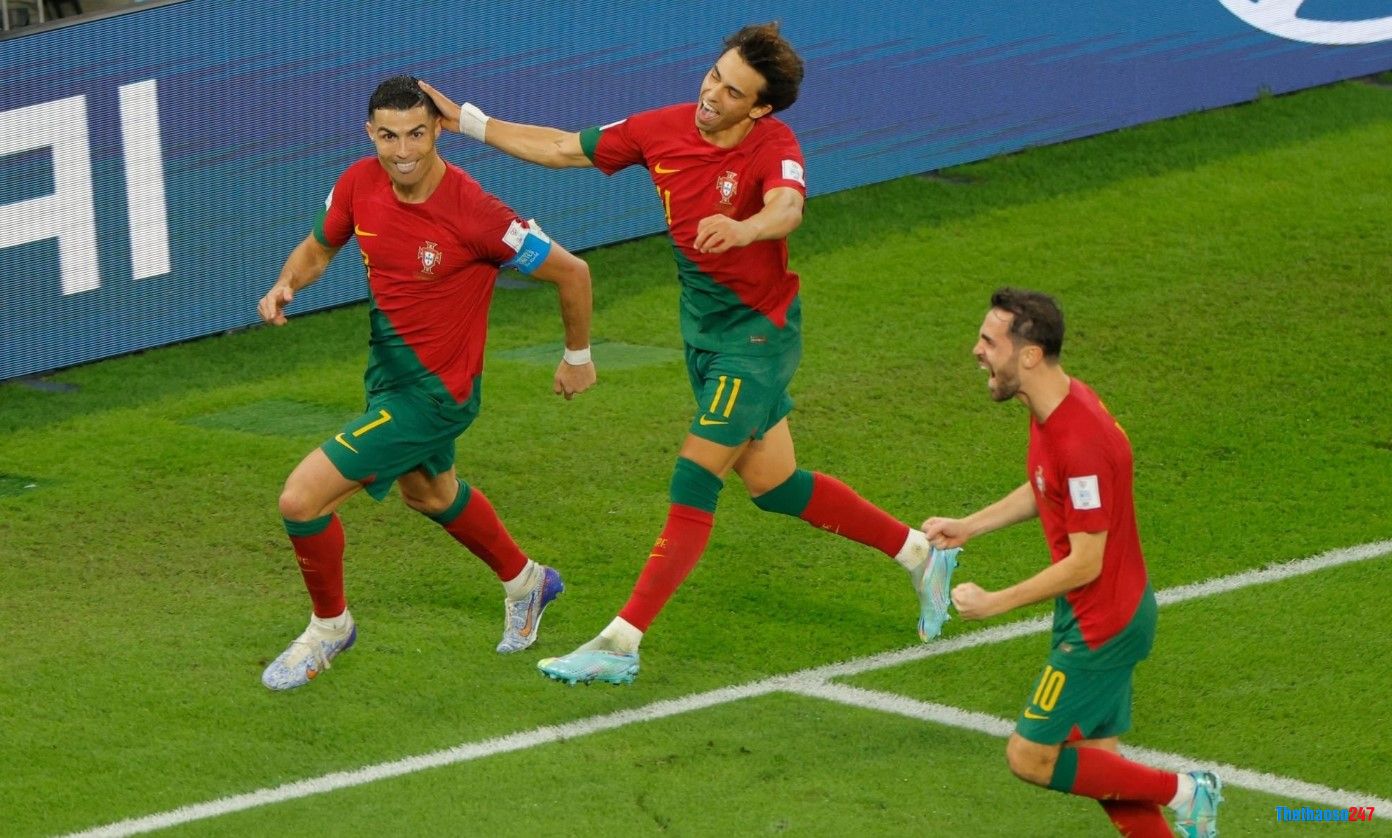 Dù lớn tuổi nhưng Ronaldo vẫn lĩnh xướng hàng của Bồ Đào Nha