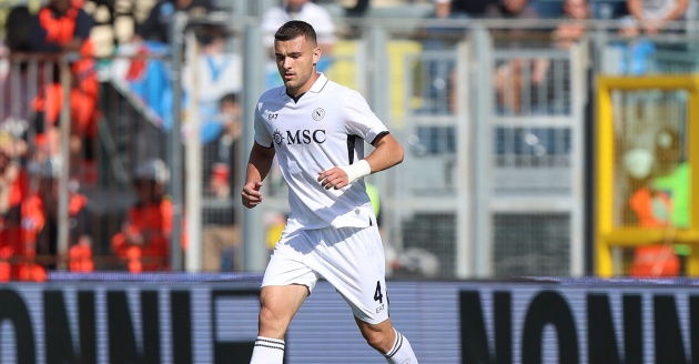 Manchester United săn đuổi Alessandro Buongiorno để nâng cấp hàng thủ