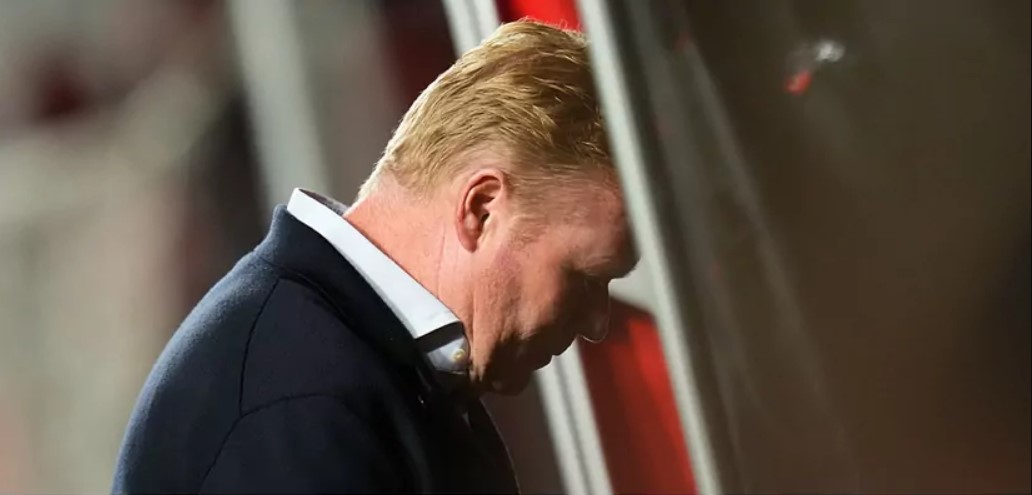 Barca sa thải Koeman