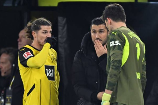 Cuộc tranh luận nóng về bàn thắng gây tranh cãi của Bayern Munich và phản ứng của HLV Nuri Sahin