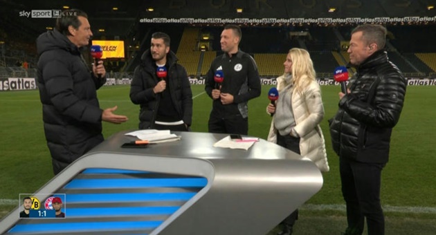 Cuộc tranh luận nóng về bàn thắng gây tranh cãi của Bayern Munich và phản ứng của HLV Nuri Sahin