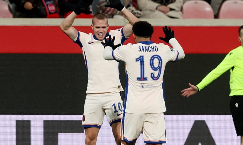Sự tái sinh lộng lẫy Jadon Sancho chứng tỏ giá trị khi dẫn dắt Chelsea đến chiến thắng