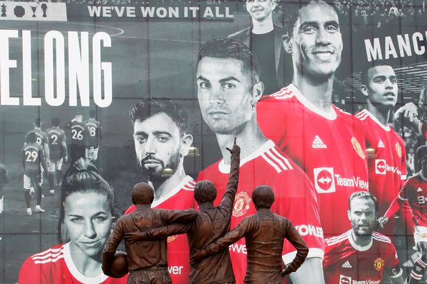 Man United 2021/2022 Sau Barca, giờ tới Man United phải đối mặt với câu chuyện quỹ lương.