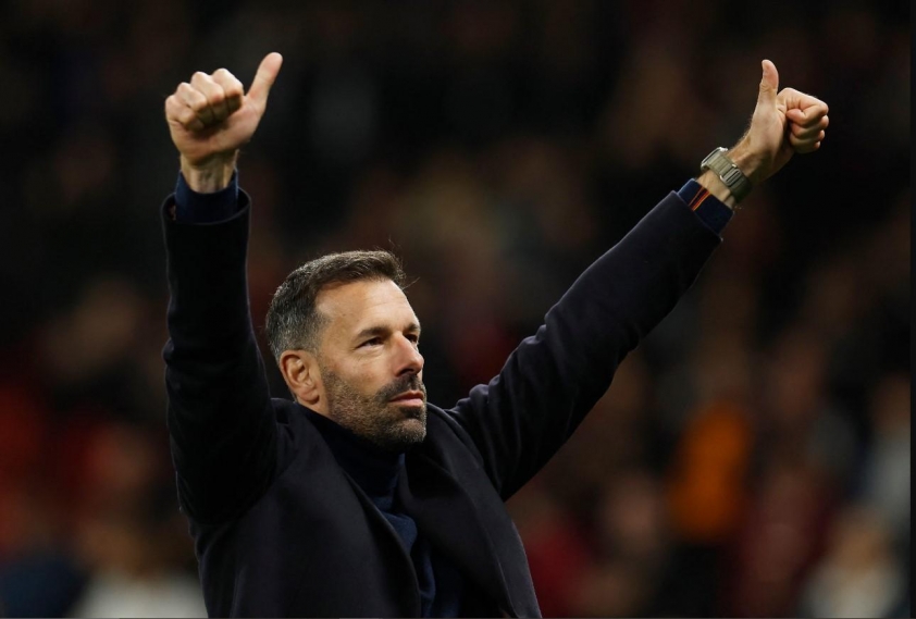 Bóng đá châu Âu bất ngờ MU hồi sinh, đại gia ngã ngựa