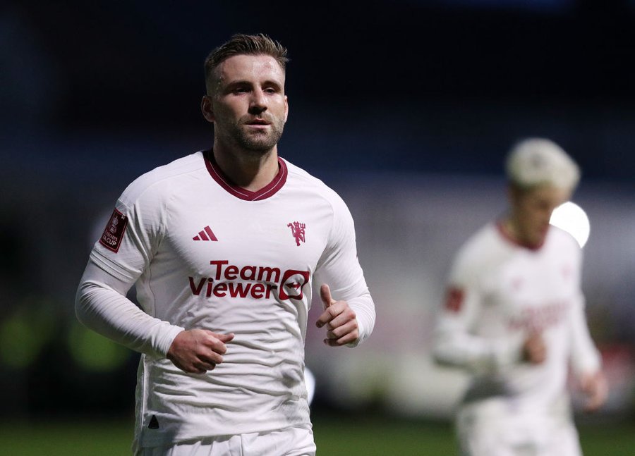 Man United để mắt đến Alphonso Davies Sự thay thế hoàn hảo cho Luke Shaw?