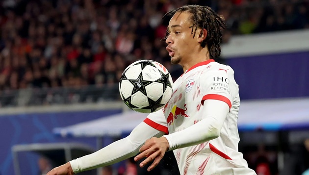 Chiến trường chuyển nhượng sôi động Cuộc chiến giành Xavi Simons giữa Klopp và Slot
