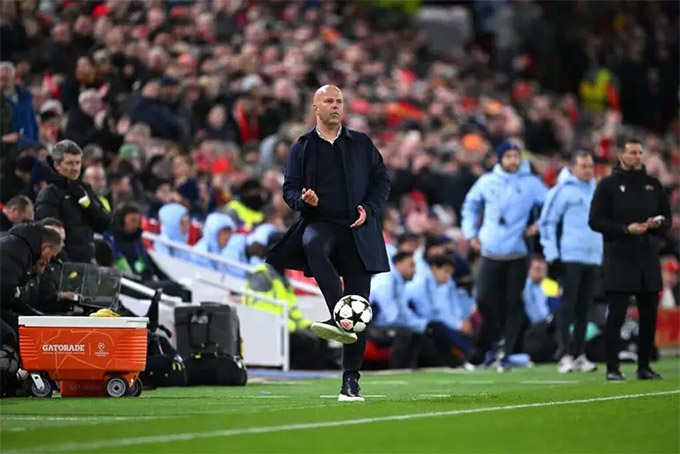 Chiến lược tinh tế của Slot trong giờ nghỉ giúp Liverpool hạ gục Real Madrid